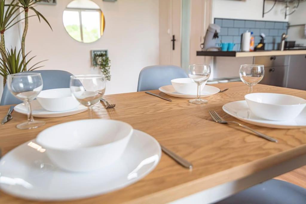 "Le Chaleureux" Appartement Pour 4 Personnes Isles-sur-Suippe Exterior photo